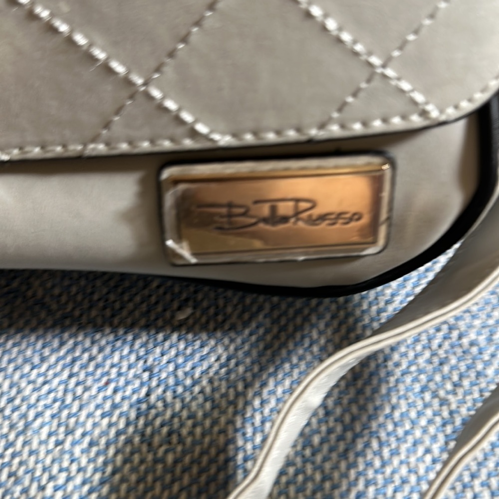 Purse - Picture 2 of 3